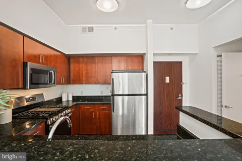 $495,000 | 1000 New Jersey Avenue Southeast, Unit 1224, Washington, DC 20003