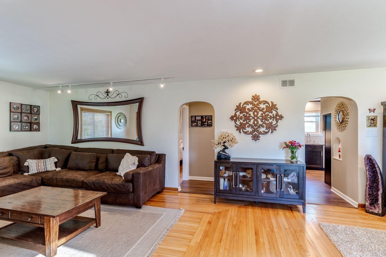 5838 West Fork Road Cincinnati, OH 45247 - Photo 5 of 56