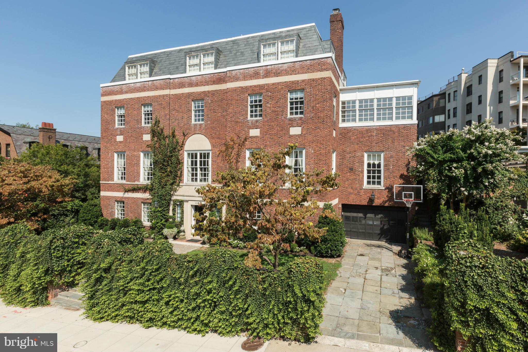 2241 Bancroft Place Northwest Washington, DC 20008 - Photo 1 of 29 Exterior (General)