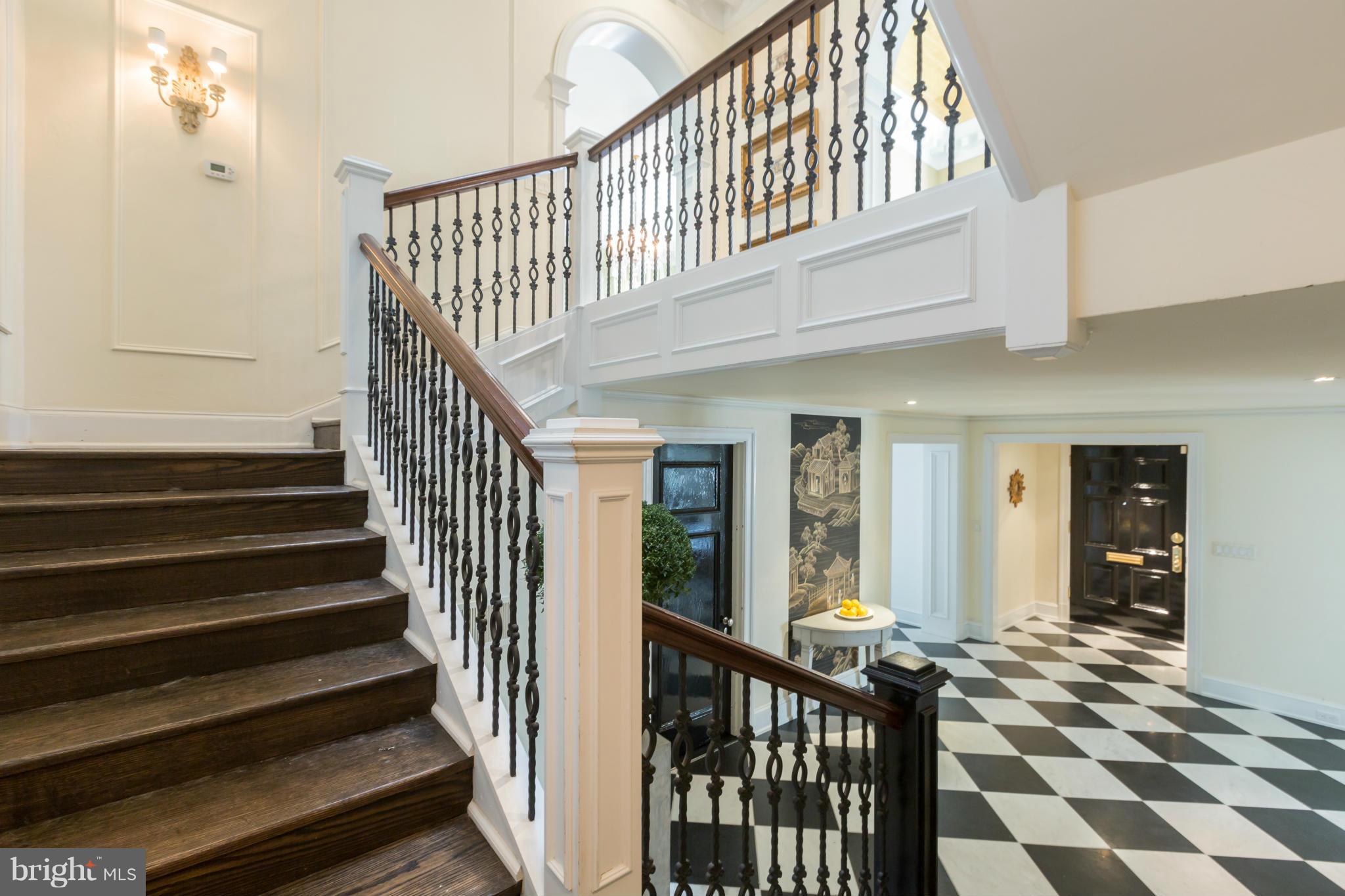 2241 Bancroft Place Northwest Washington, DC 20008 - Photo 12 of 29 Interior (General)
