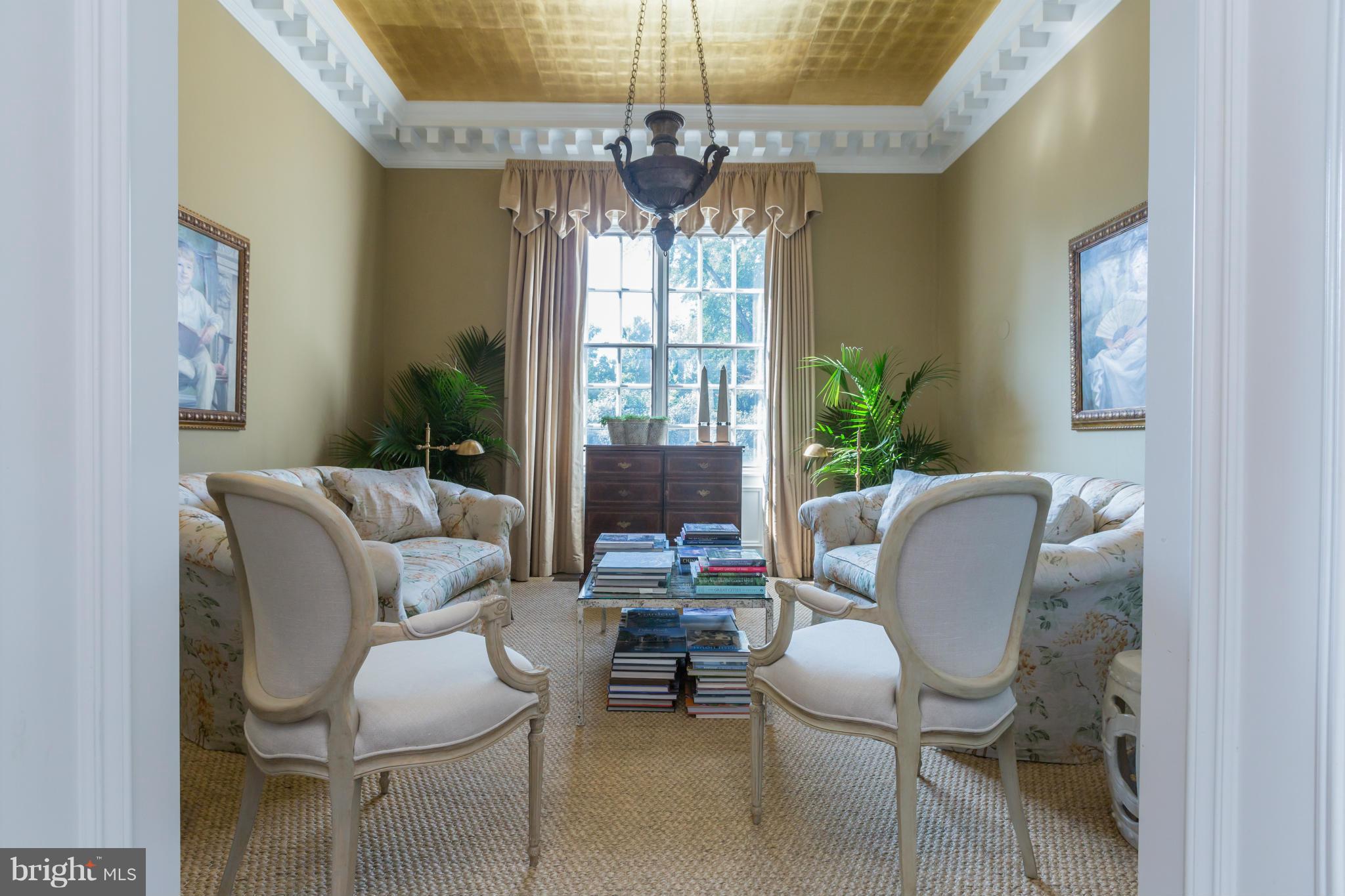 2241 Bancroft Place Northwest Washington, DC 20008 - Photo 15 of 29 Family Room