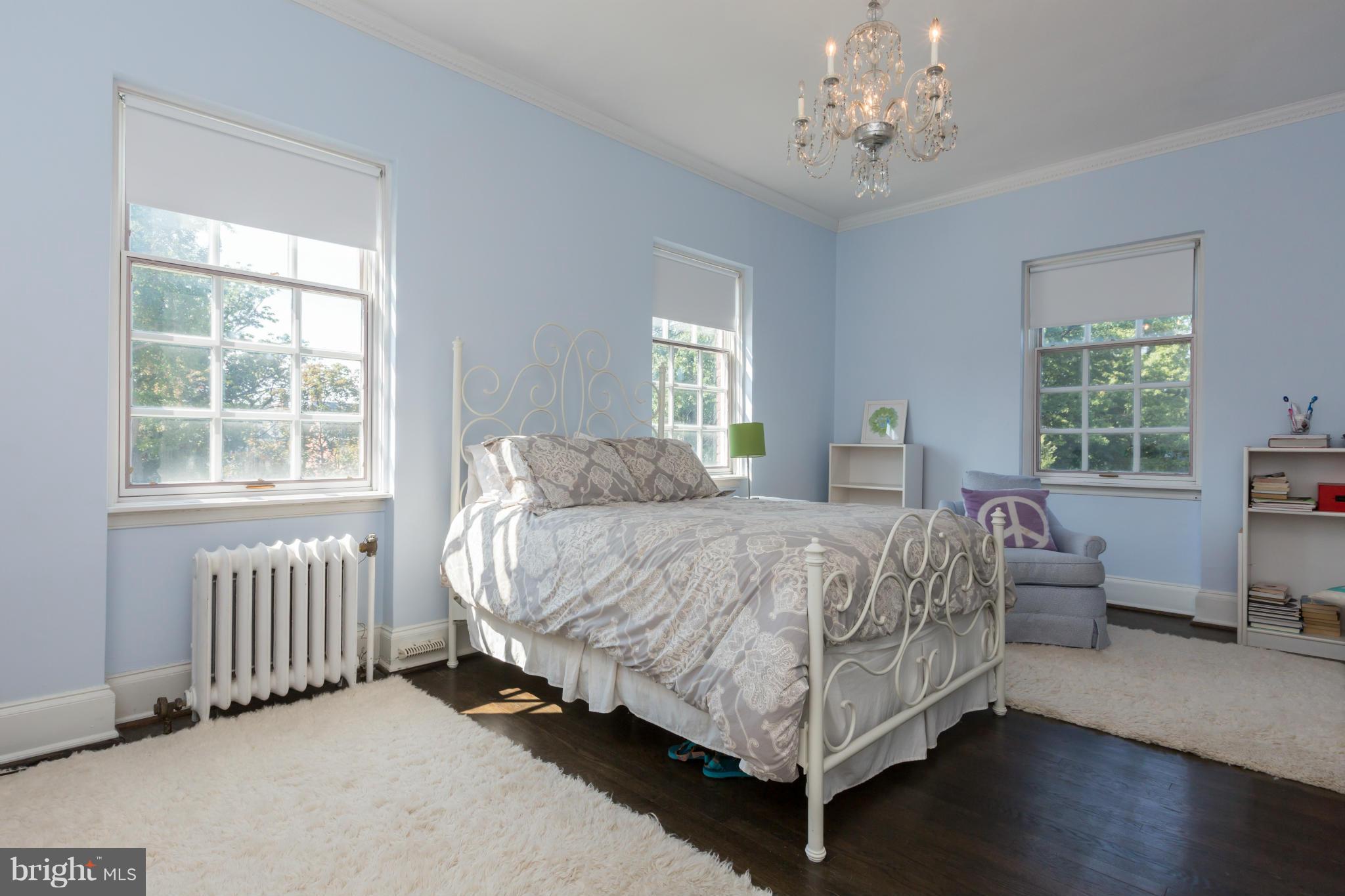 2241 Bancroft Place Northwest Washington, DC 20008 - Photo 25 of 29 Bedroom