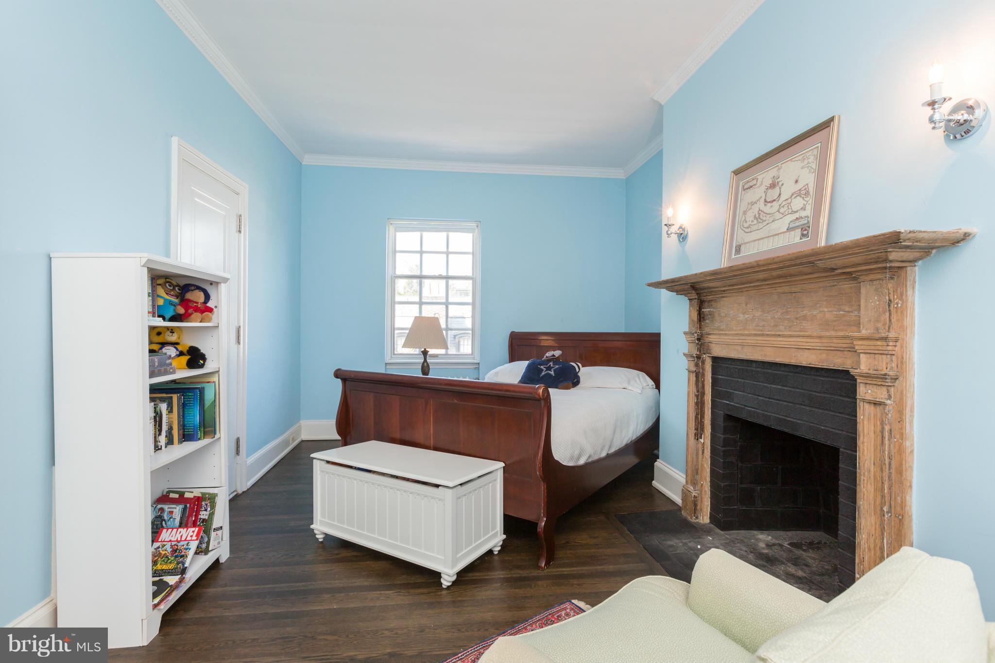 2241 Bancroft Place Northwest Washington, DC 20008 - Photo 26 of 29 Bedroom