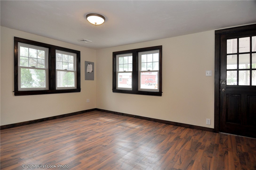 173 Mishnock Road West Greenwich, RI 02817 - Photo 10 of 26 Gallery Image 10