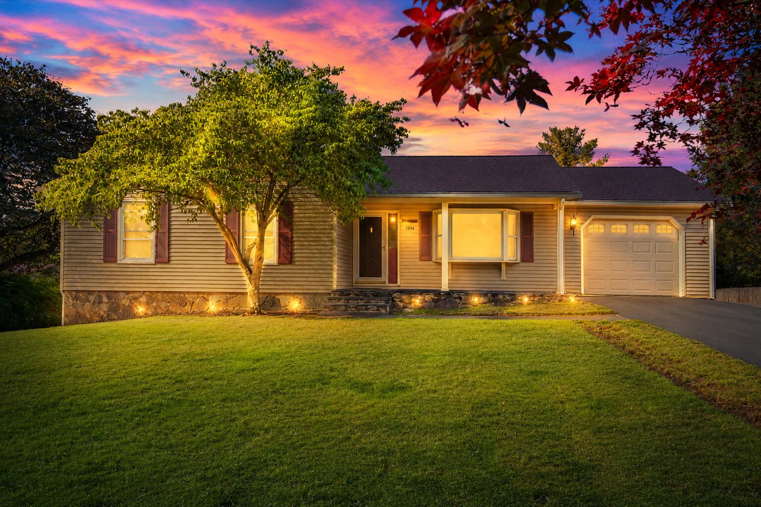 7834 Barrens Road Roanoke, VA 24019 - Photo 40 of 43 some lighting virtually staged