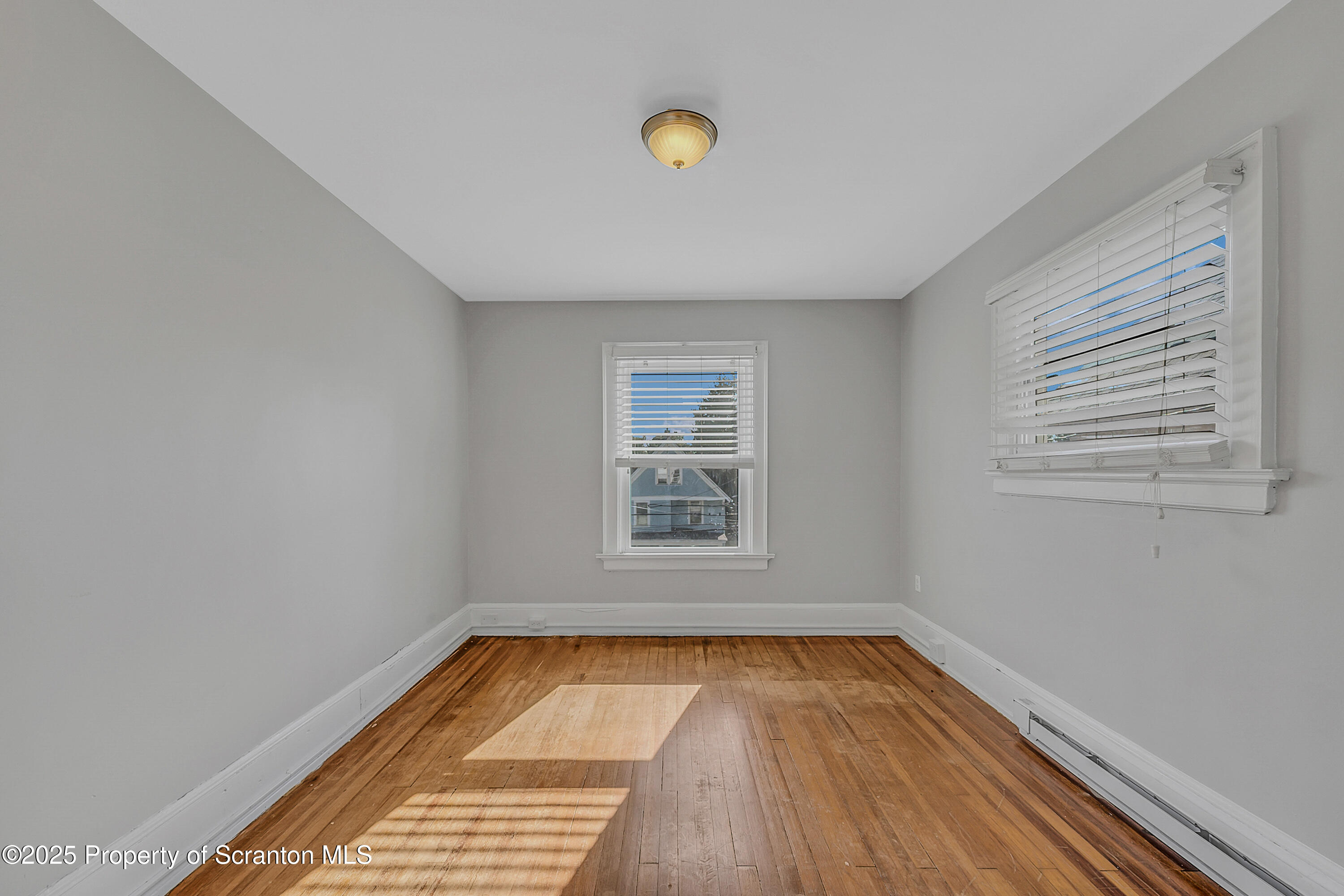 931-933 Richmont Street Scranton, PA 18509 - Photo 12 of 25 Richmont_-17