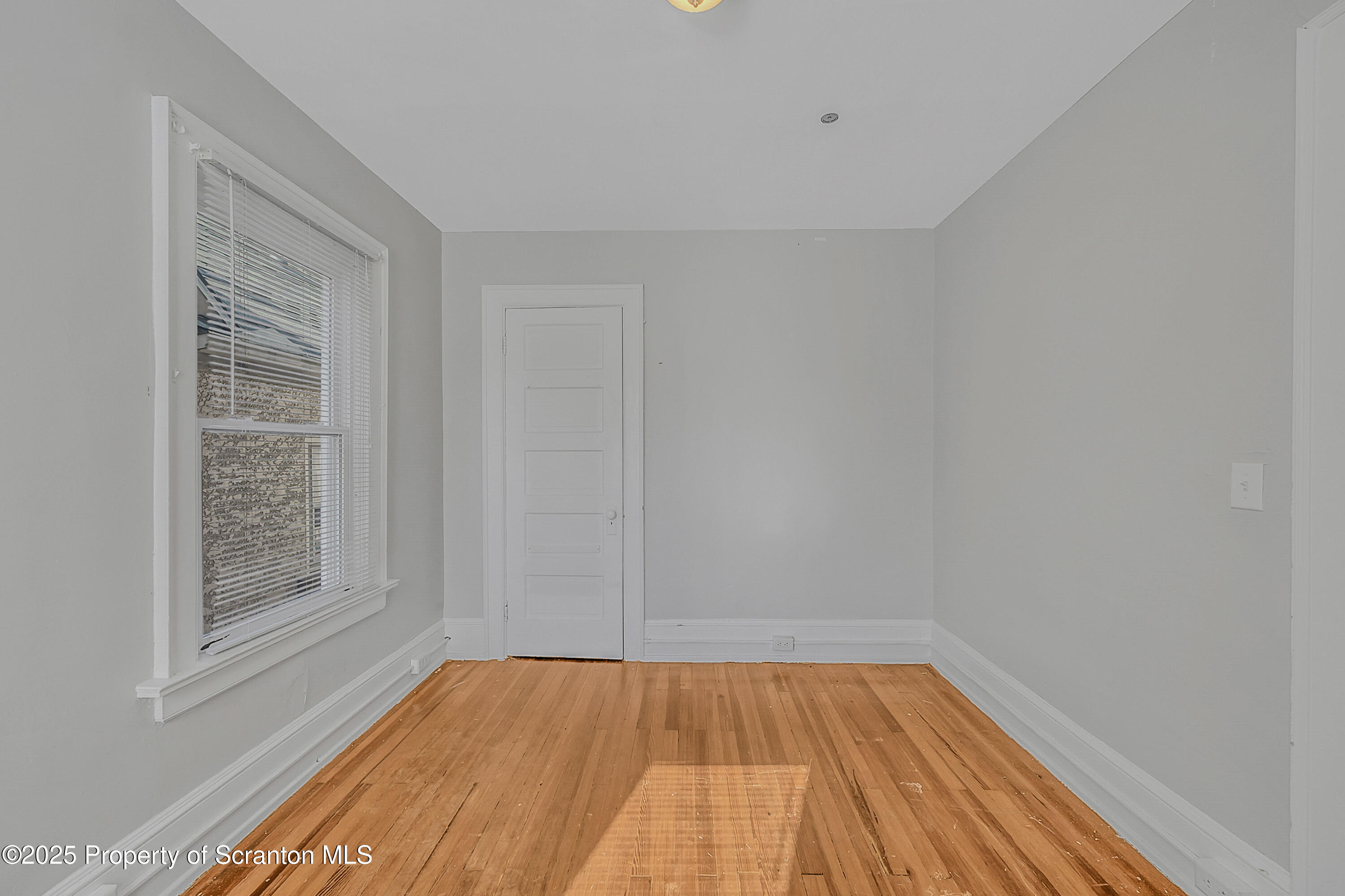 931-933 Richmont Street Scranton, PA 18509 - Photo 14 of 25 Richmont_-19