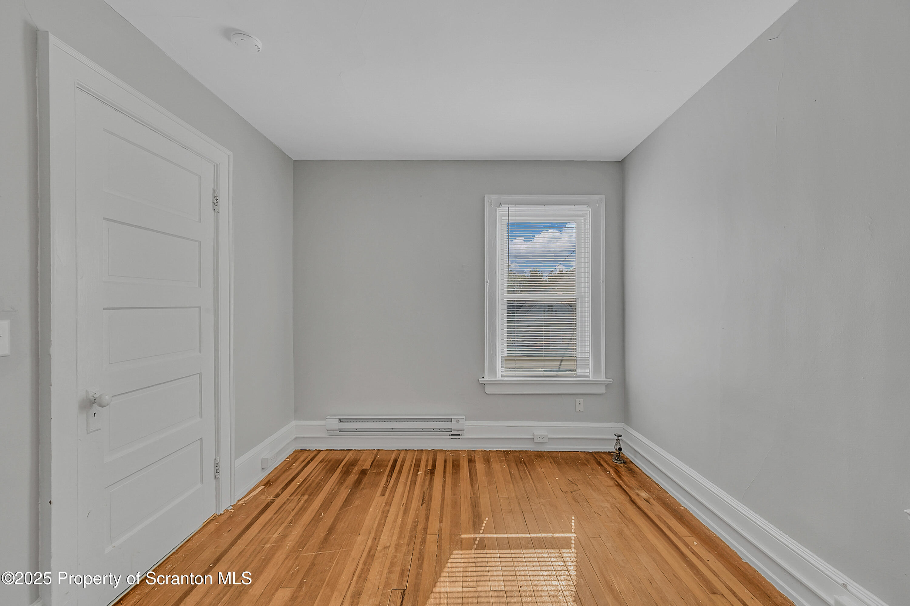 931-933 Richmont Street Scranton, PA 18509 - Photo 15 of 25 Richmont_-20