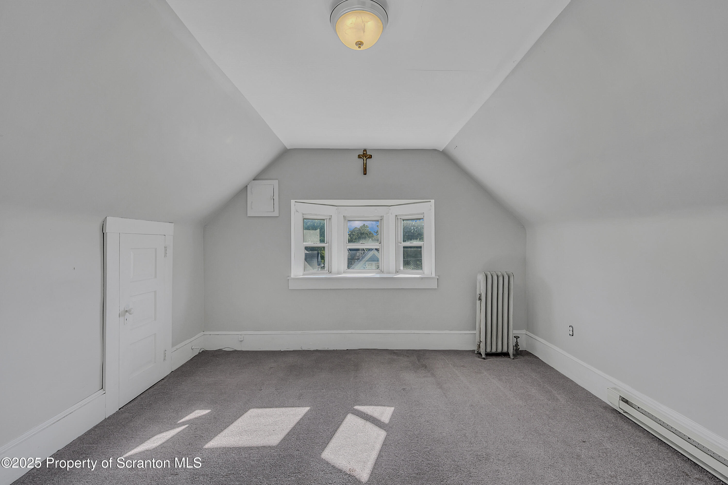 931-933 Richmont Street Scranton, PA 18509 - Photo 22 of 25 Richmont_-27