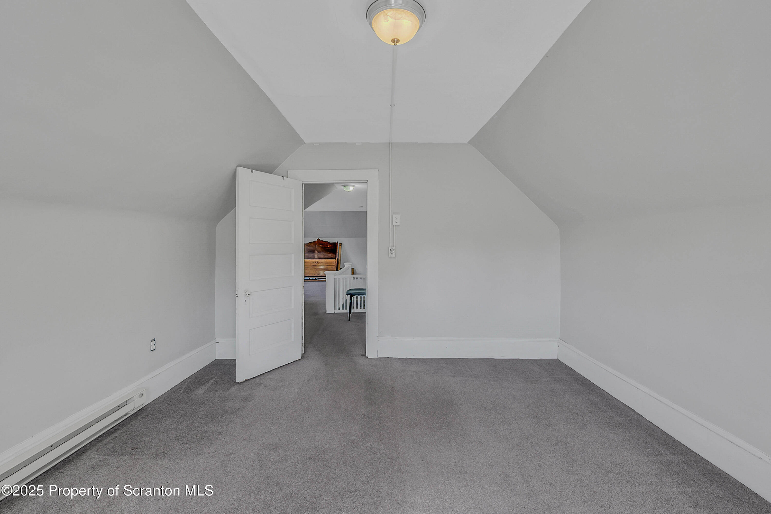 931-933 Richmont Street Scranton, PA 18509 - Photo 23 of 25 Richmont_-28