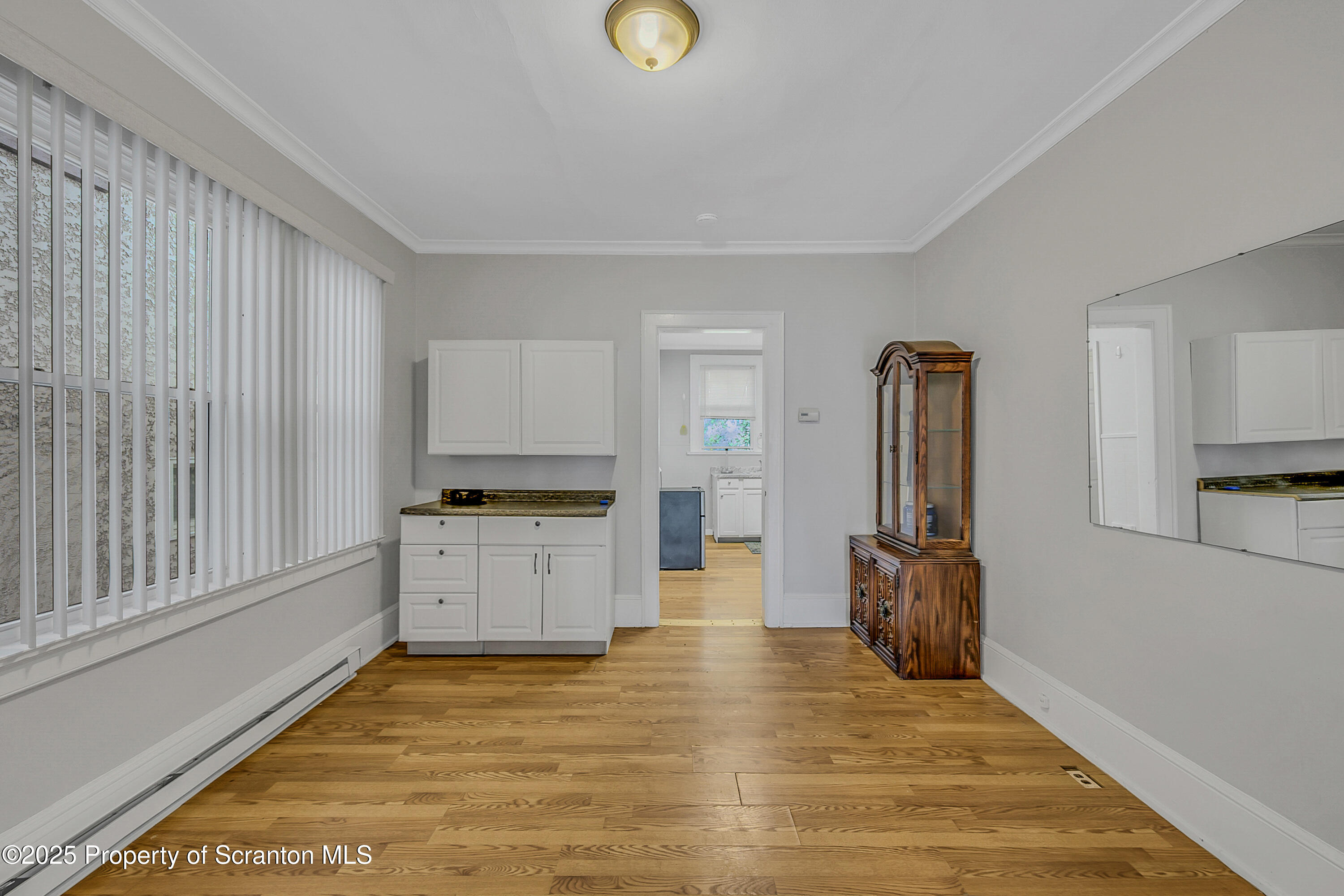 931-933 Richmont Street Scranton, PA 18509 - Photo 6 of 25 Richmont_-11