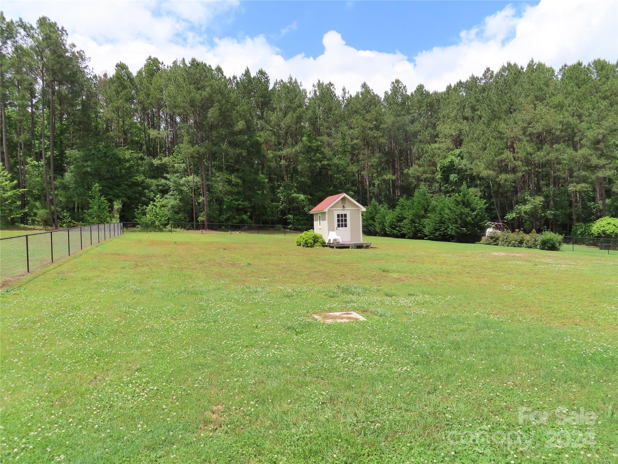 2783 Baird Road Clover, SC 29710 - Photo 4 of 23 Gallery Image 4