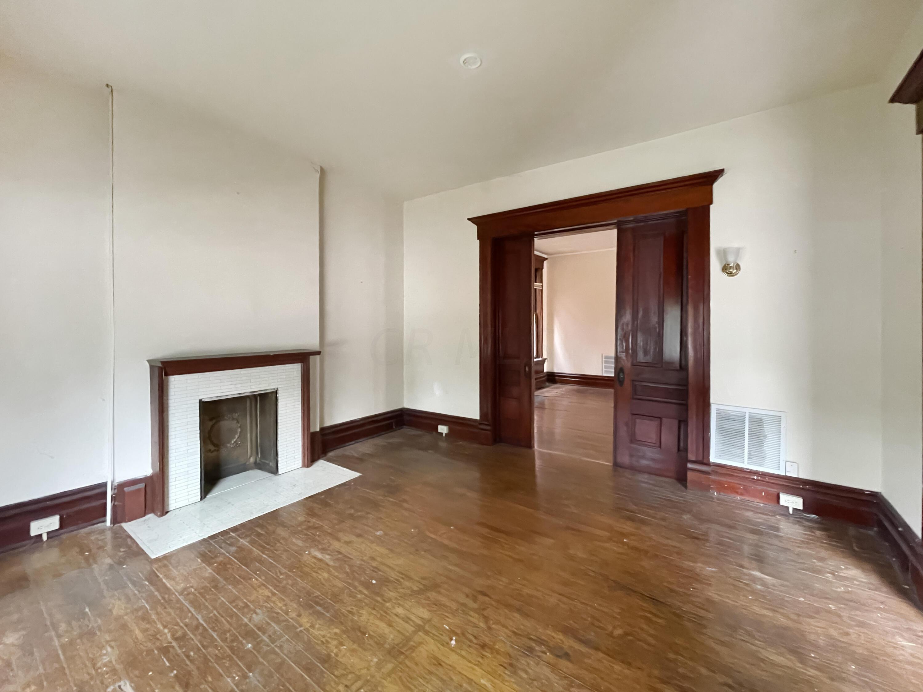 1462 Bryden Road Columbus, OH 43205 - Photo 9 of 53 2A7182DC-563A-4AD6-BABC-4E9DA1A02318