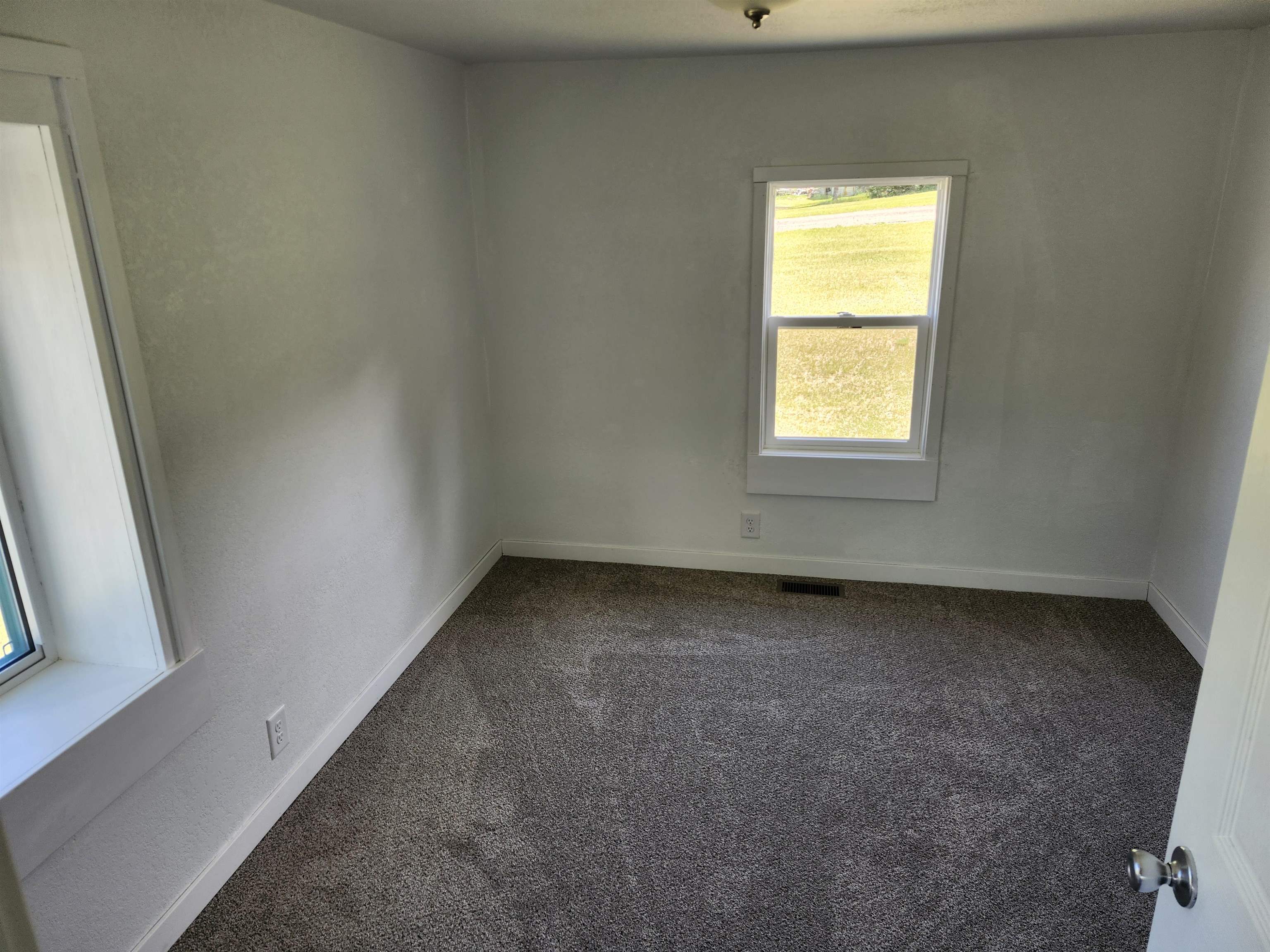 W8035 East Chicago Road Wautoma, WI 54982 - Photo 7 of 21