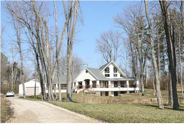6022 Gardner Road Boonville, IN 47601 - Photo 1 of 30