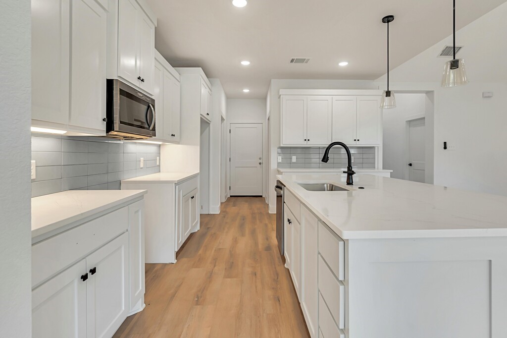 9900 Ridings Drive Waco, TX 76708 - Photo 14 of 37