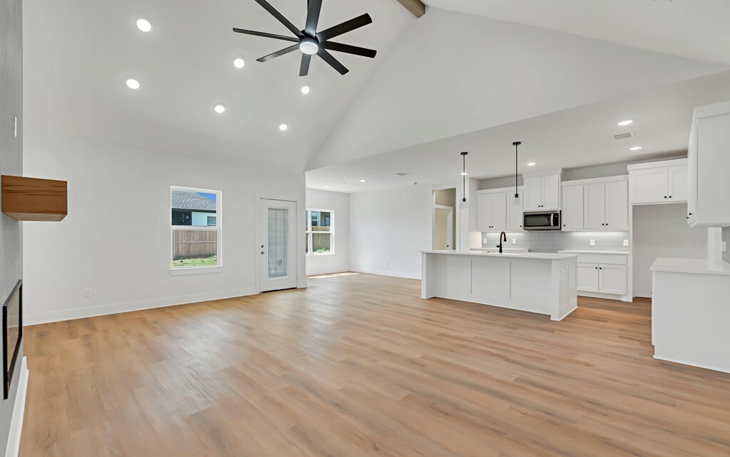 9900 Ridings Drive Waco, TX 76708 - Photo 10 of 37