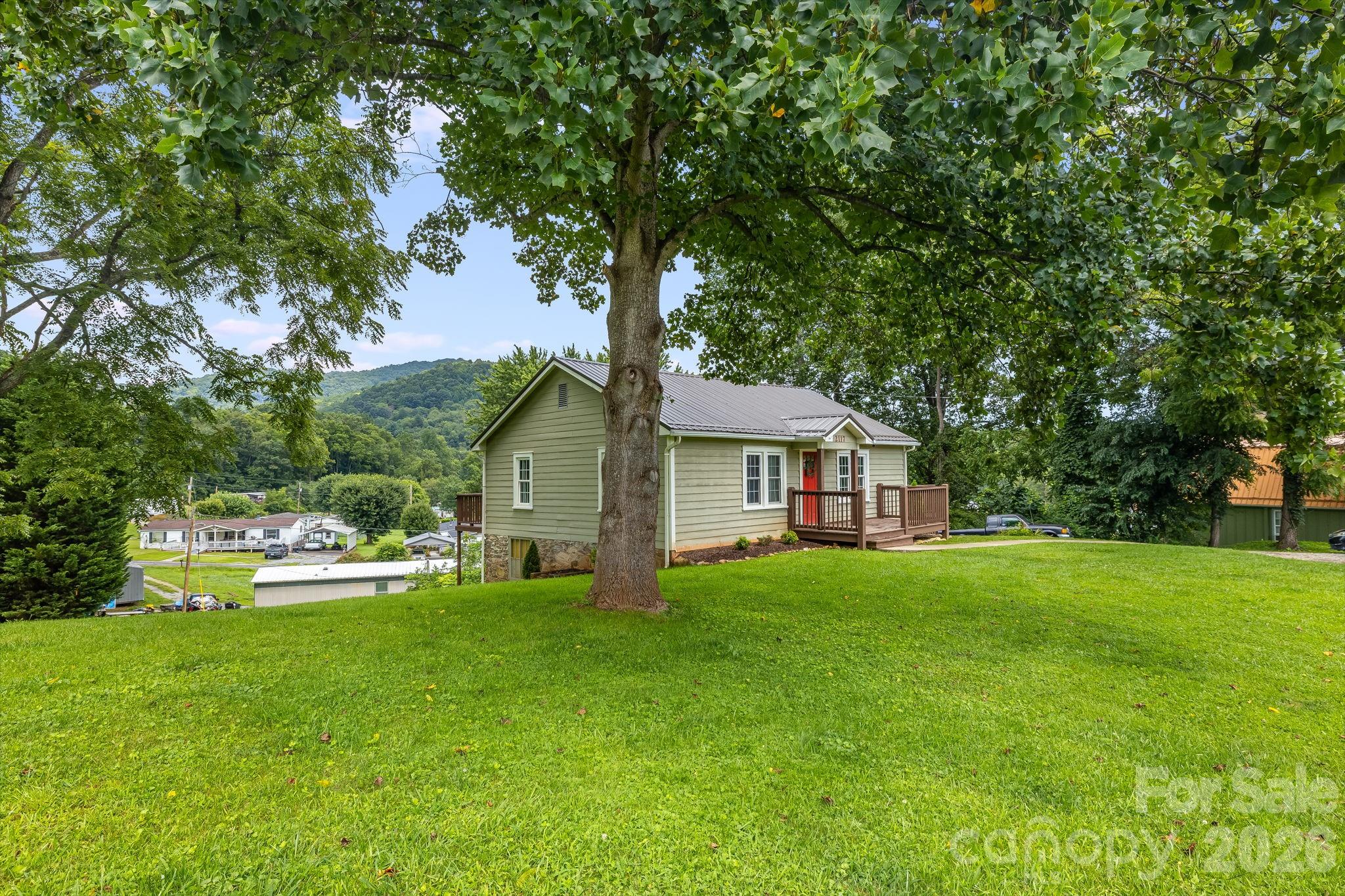 2117 Old Clyde Road Clyde, NC 28721 - Photo 41 of 43 Gallery Image 41