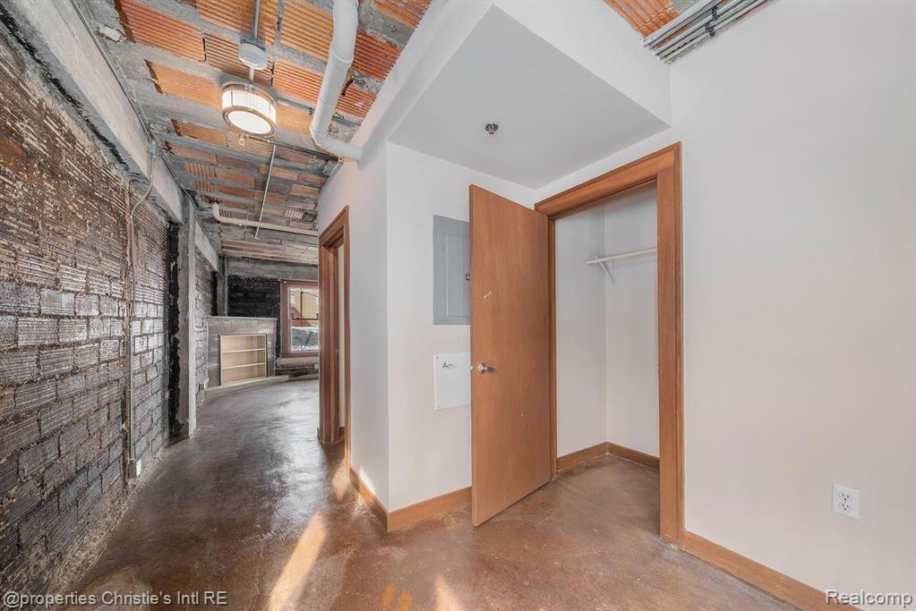 2915 John R Street, Unit 212 Detroit, MI 48201 - Photo 2 of 22
