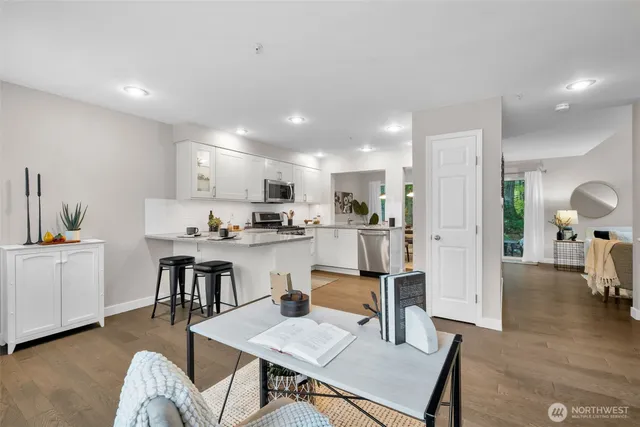 $794,845 | 3748 257th Avenue Southeast, Sammamish, WA 98029