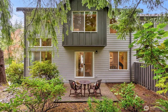 $794,845 | 3748 257th Avenue Southeast, Sammamish, WA 98029