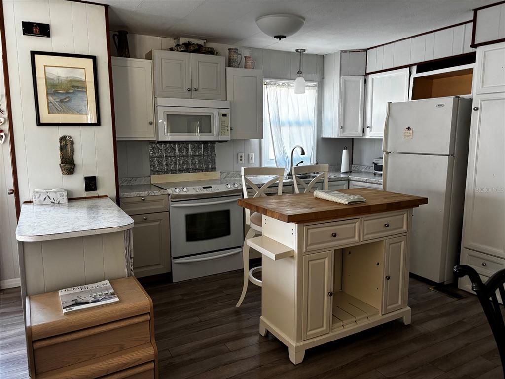 116 Roma Road Venice, FL 34285 - Photo 13 of 14 Gallery Image 13