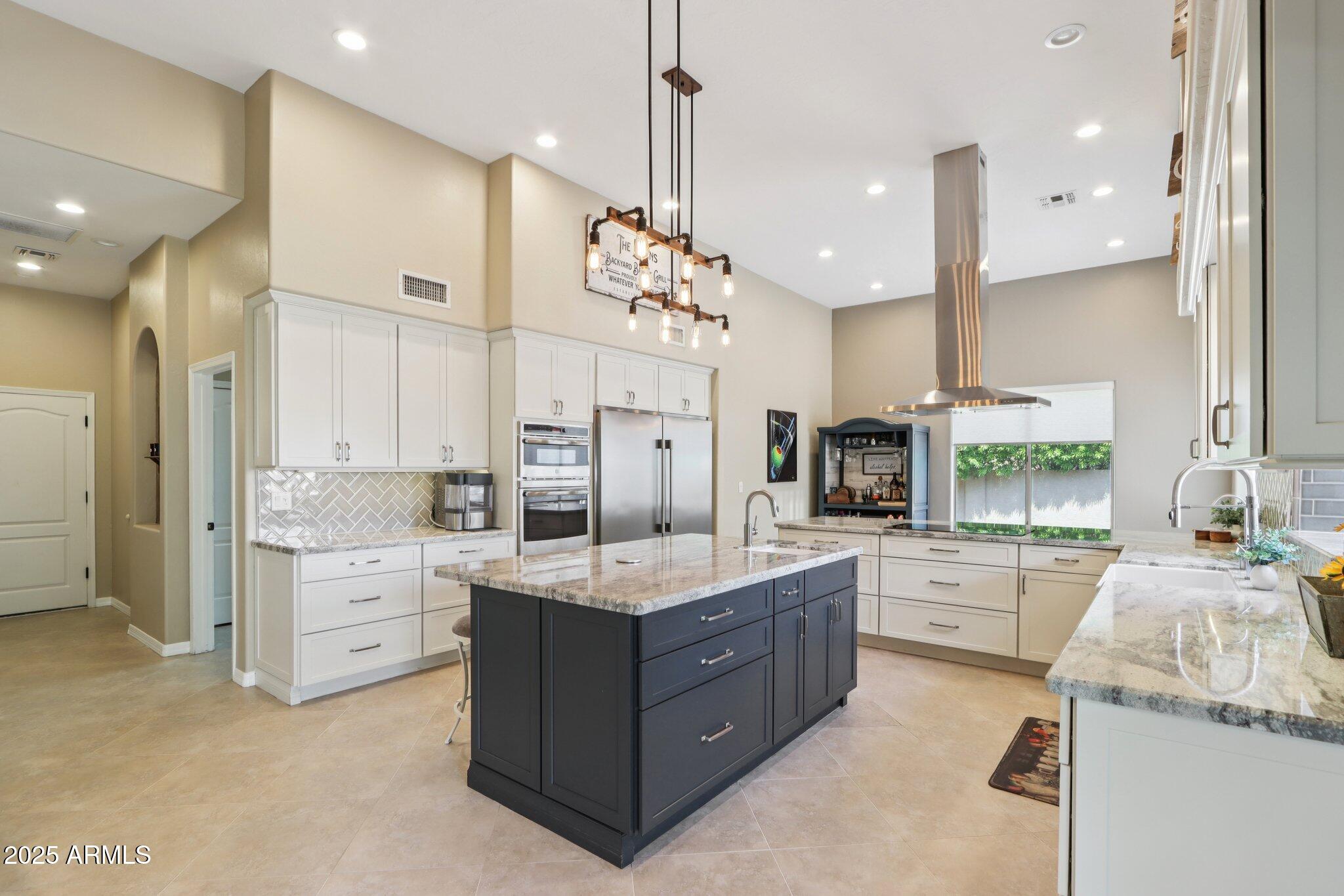 4815 West Saddlehorn Road Phoenix, AZ 85083 - Photo 10 of 40 Kitchen
