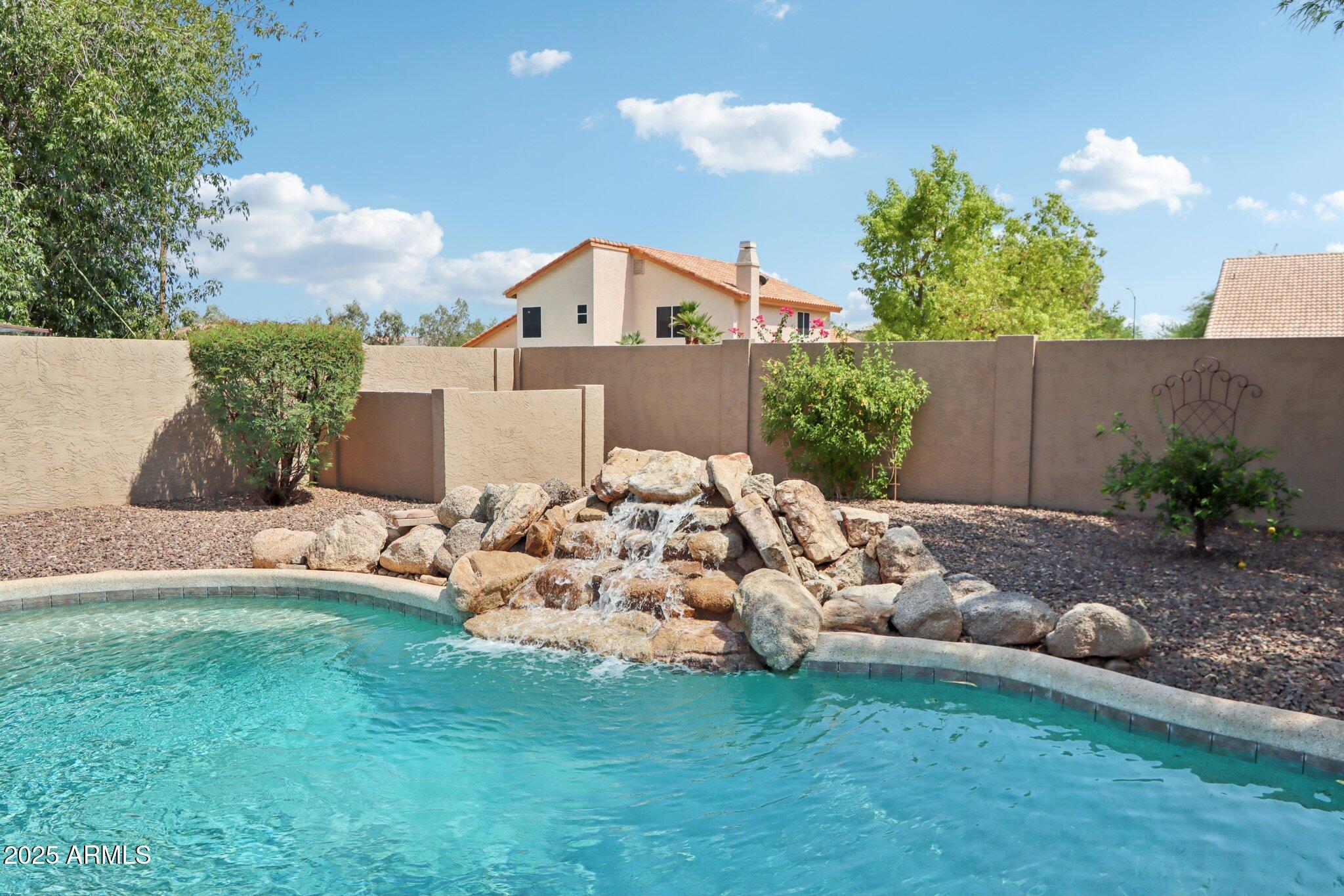 4815 West Saddlehorn Road Phoenix, AZ 85083 - Photo 34 of 40 Pool Water Feature