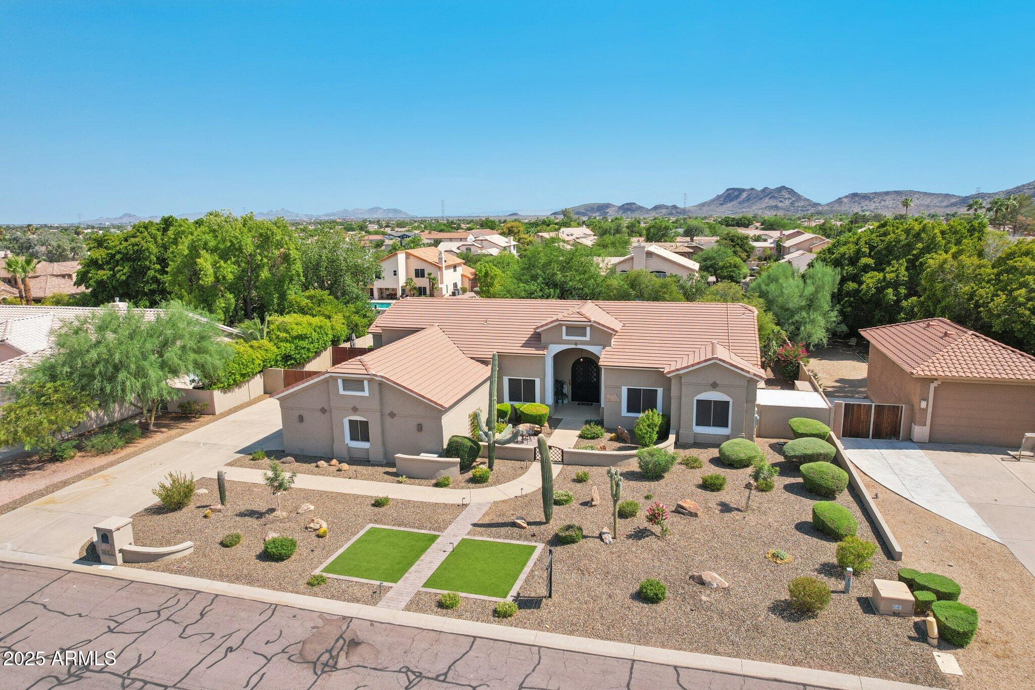4815 West Saddlehorn Road Phoenix, AZ 85083 - Photo 39 of 40 Front Exterior