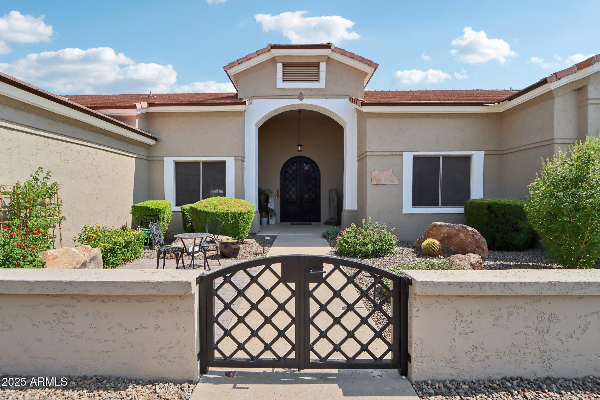 4815 West Saddlehorn Road Phoenix, AZ 85083 - Photo 4 of 40 Entryway