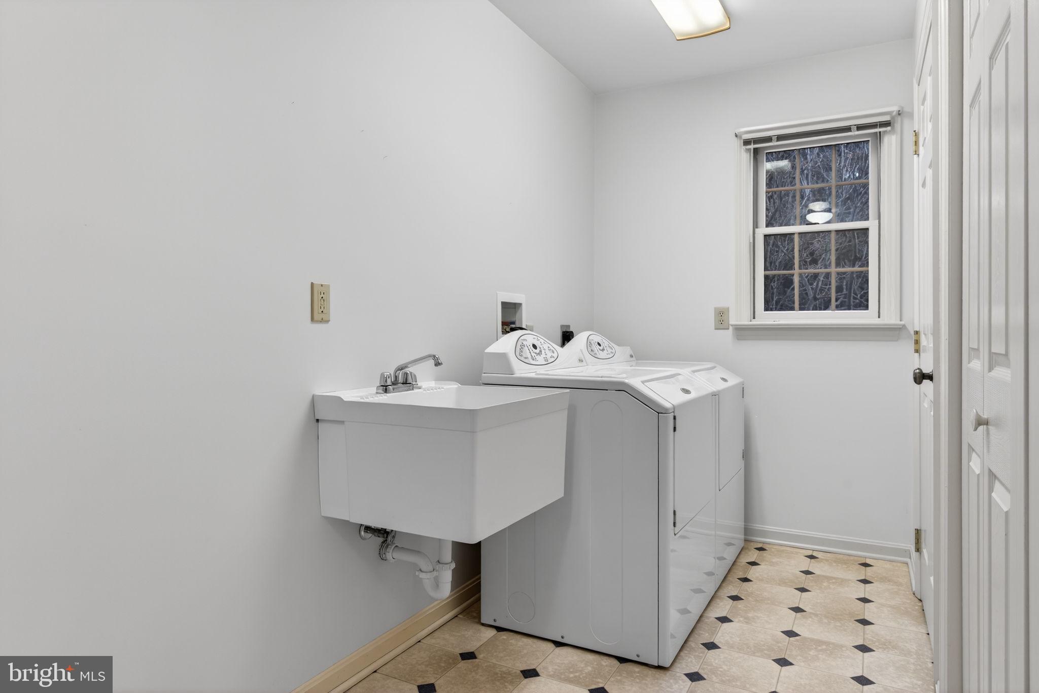 817 Aarons Lane Manheim, PA 17545 - Photo 26 of 64