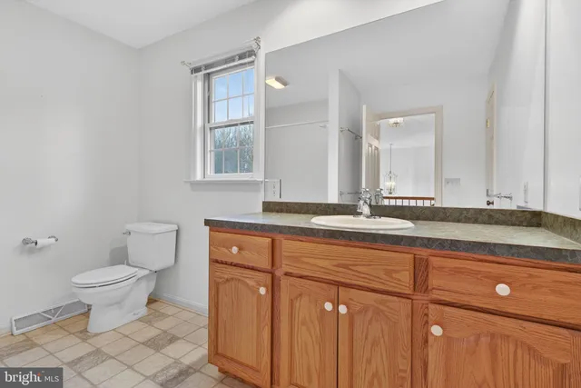 $619,900 | 817 Aarons Lane, Manheim, PA 17545