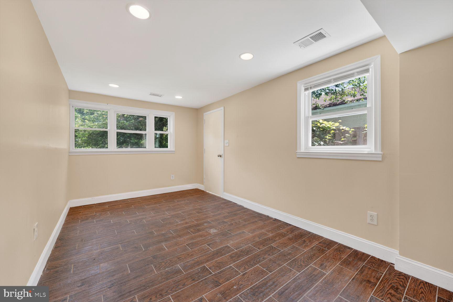 7205 Livingston Road Oxon Hill, MD 20745 - Photo 21 of 25 Bright and airy versatile space.