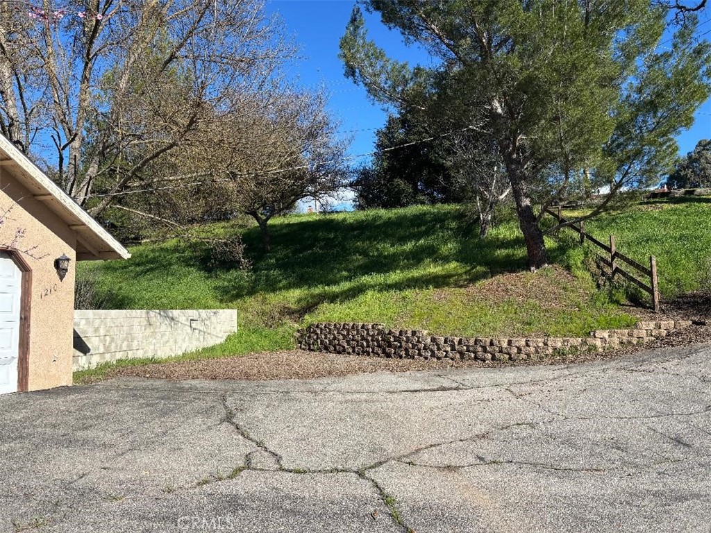 1210 San Ramon Road Atascadero, CA 93422 - Photo 11 of 21 a view of a park with large trees