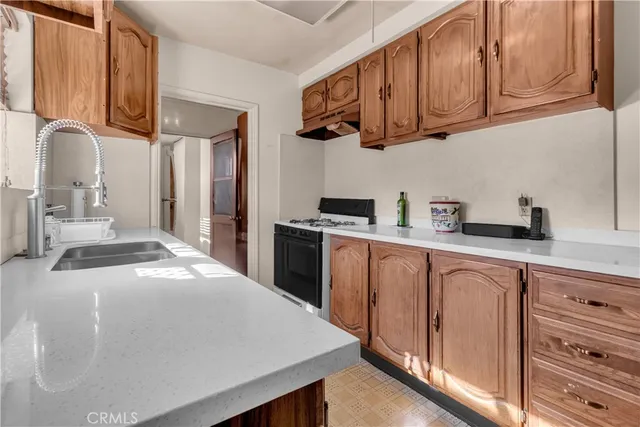 $764,900 | 9415 Annetta Avenue, South Gate, CA 90280