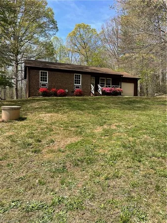 $254,900 | 1055 Brookridge Drive, Walnut Cove, NC 27052