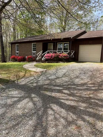 $254,900 | 1055 Brookridge Drive, Walnut Cove, NC 27052