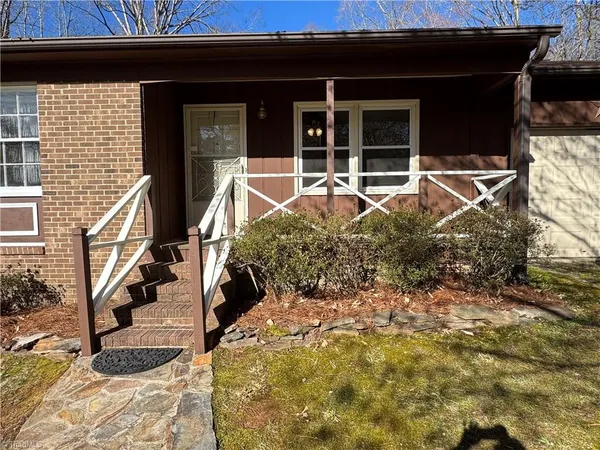 $254,900 | 1055 Brookridge Drive, Walnut Cove, NC 27052