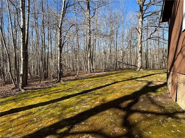 $254,900 | 1055 Brookridge Drive, Walnut Cove, NC 27052