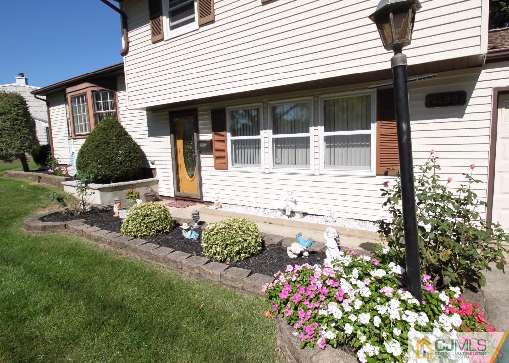 1499 Seneca Road North Brunswick, NJ 08902 - Photo 2 of 18 Gallery Image 2