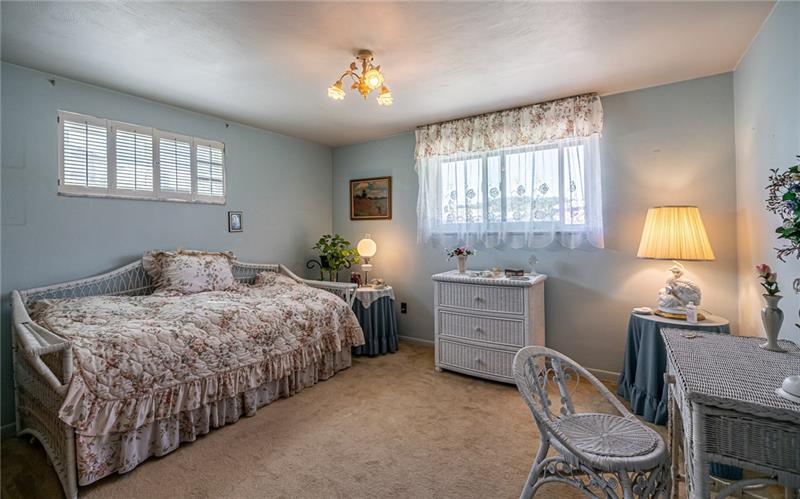 103 Locust Ridge Drive Pittsburgh, PA 15209 - Photo 18 of 24 Gallery Image 18