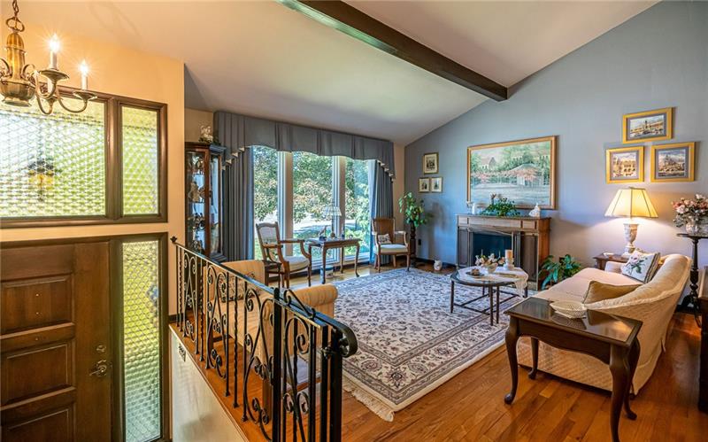 103 Locust Ridge Drive Pittsburgh, PA 15209 - Photo 6 of 24 Gallery Image 6