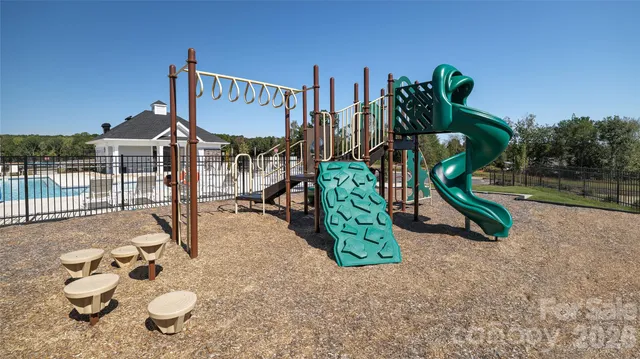 $432,000 | 15122 Puffin Court, Charlotte, NC 28215