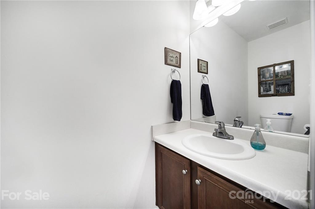 3064 Rocket Road Rock Hill, SC 29732 - Photo 5 of 36 Gallery Image 5