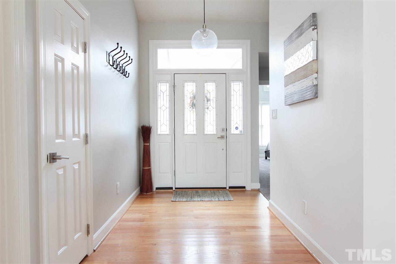 10024 Goodview Court Raleigh, NC 27613 - Photo 3 of 24