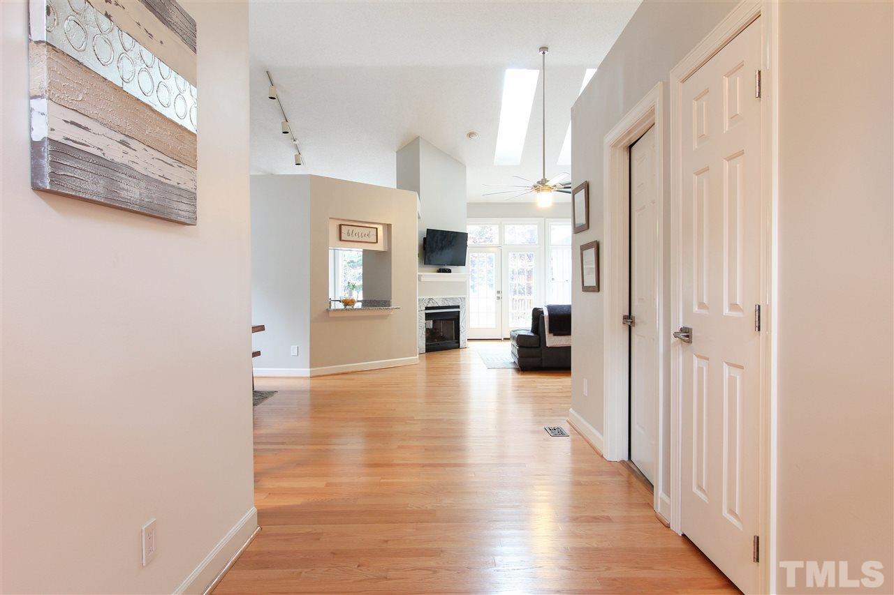 10024 Goodview Court Raleigh, NC 27613 - Photo 4 of 24
