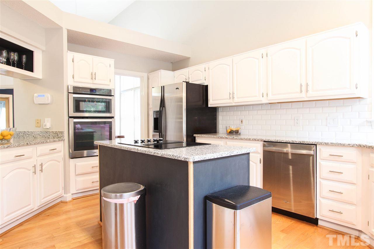 10024 Goodview Court Raleigh, NC 27613 - Photo 7 of 24