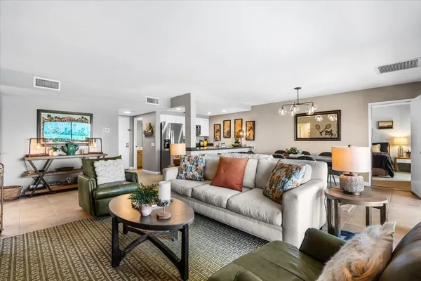 $635,000 | 45720 Club Cir Drive, Unit 285, Palm Desert, CA 92260