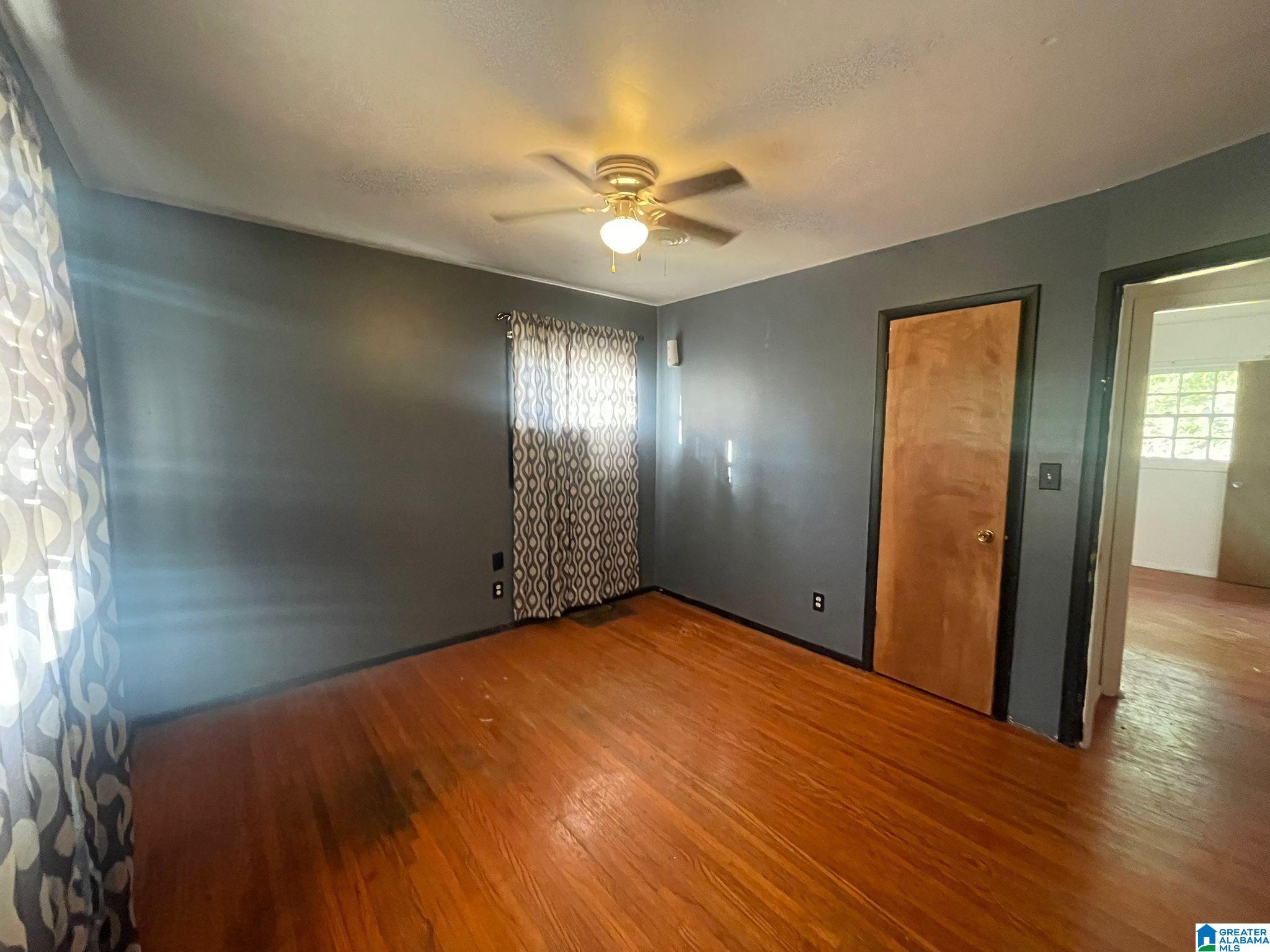 932 Airview Street Birmingham, AL 35221 - Photo 2 of 9