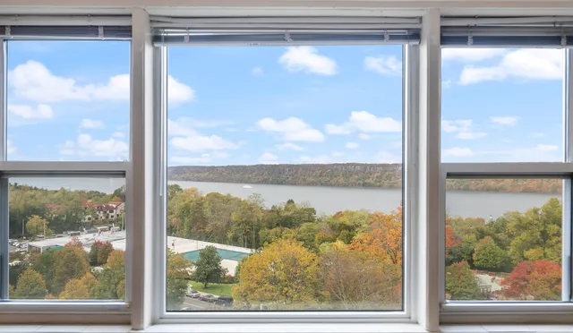 $225,000 | 5800 Arlington Avenue, Unit 10O | North Riverdale